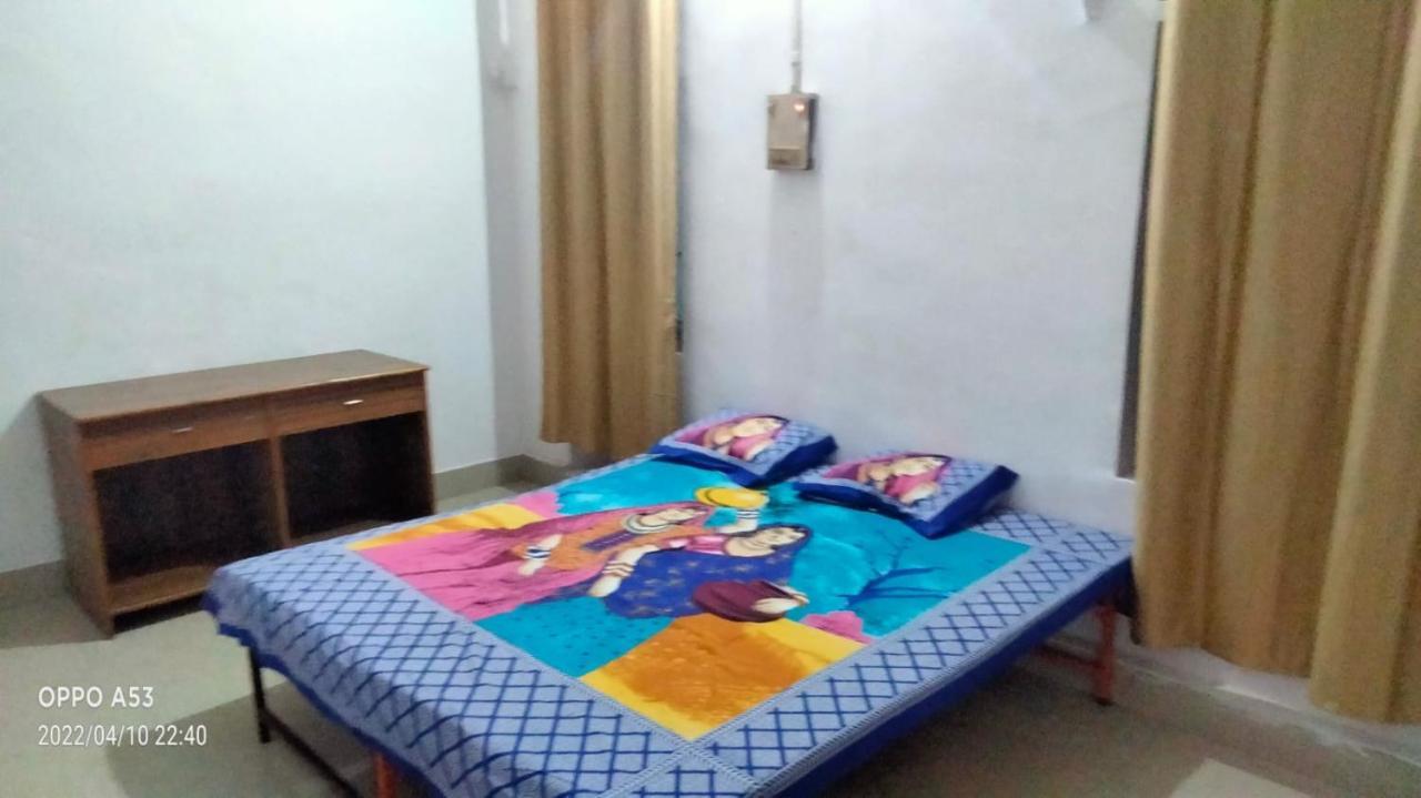 Shri Swami Sheetal Das Aashram Dharmshala Varanasi Eksteriør billede